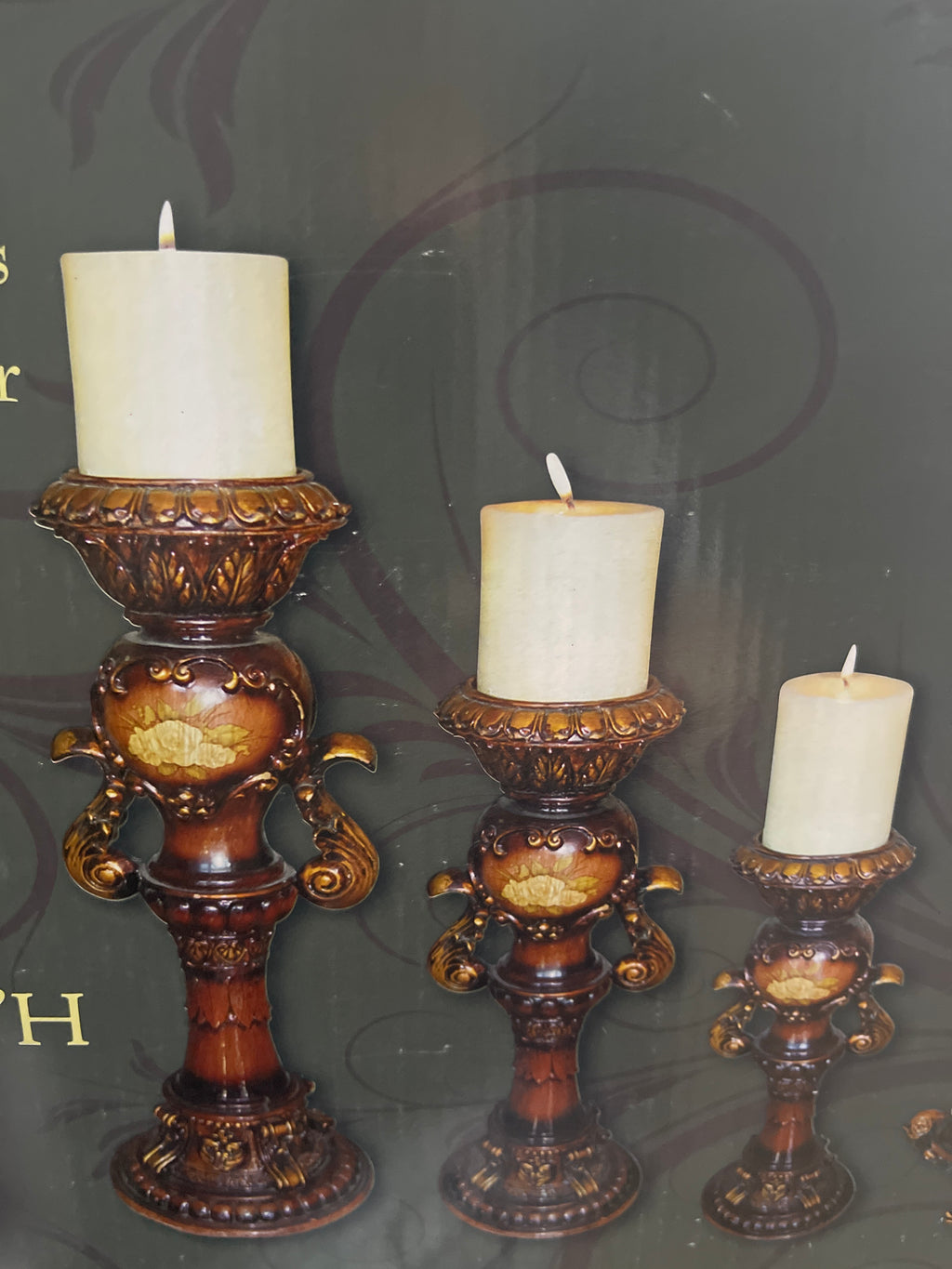 S/4” Bright rose decal wooden finish Roman candle holder set