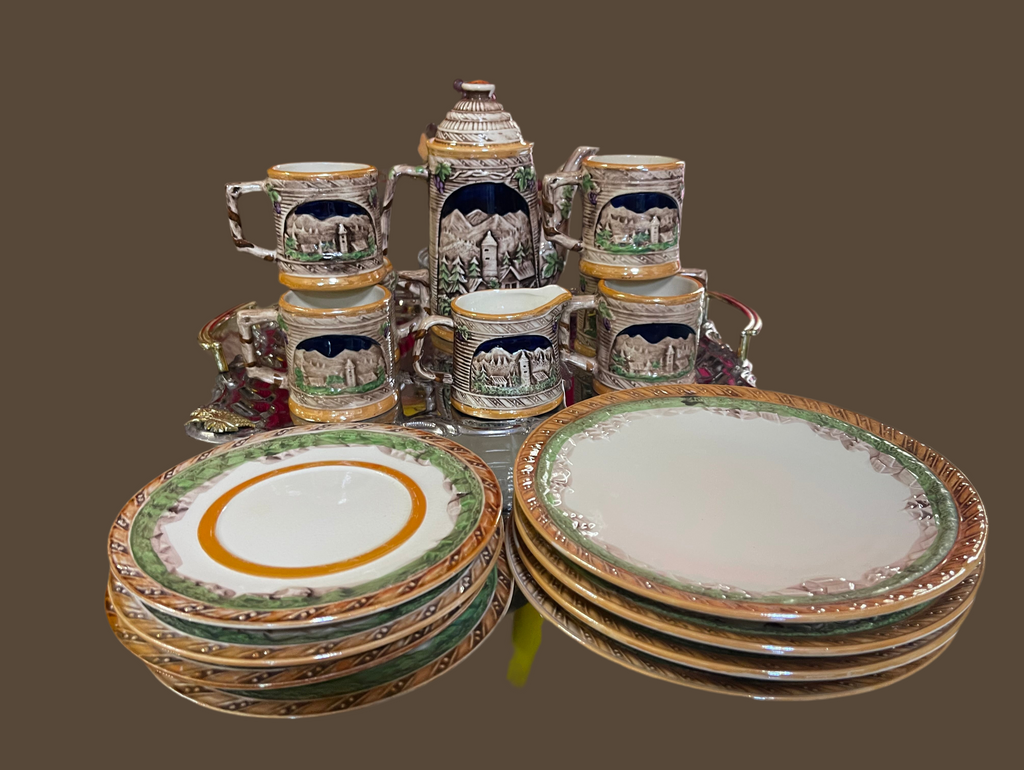 Valentino Tea Set 3-D 2 sided design, with cake and appetiser plates