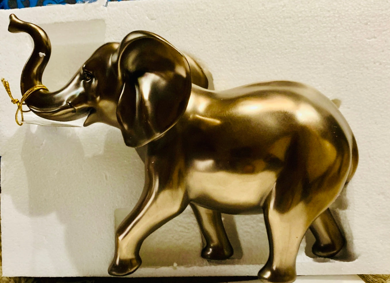 Real bronze metal elephant sculpture