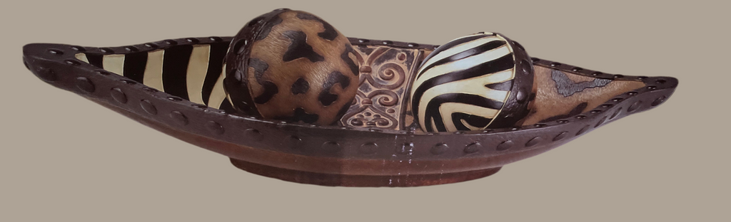 Safari collection bowl with balls