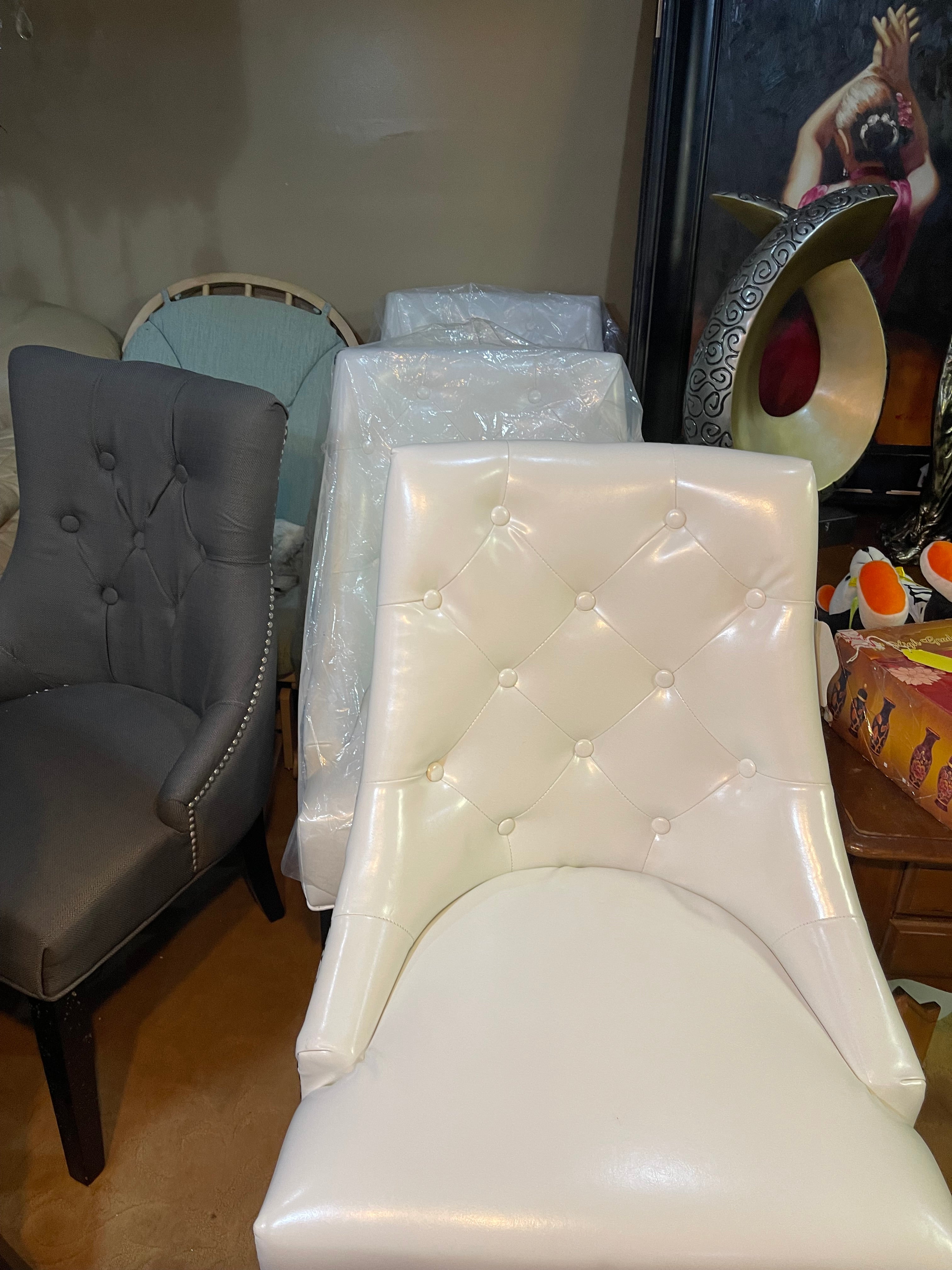 White leather Baney chair, set up four