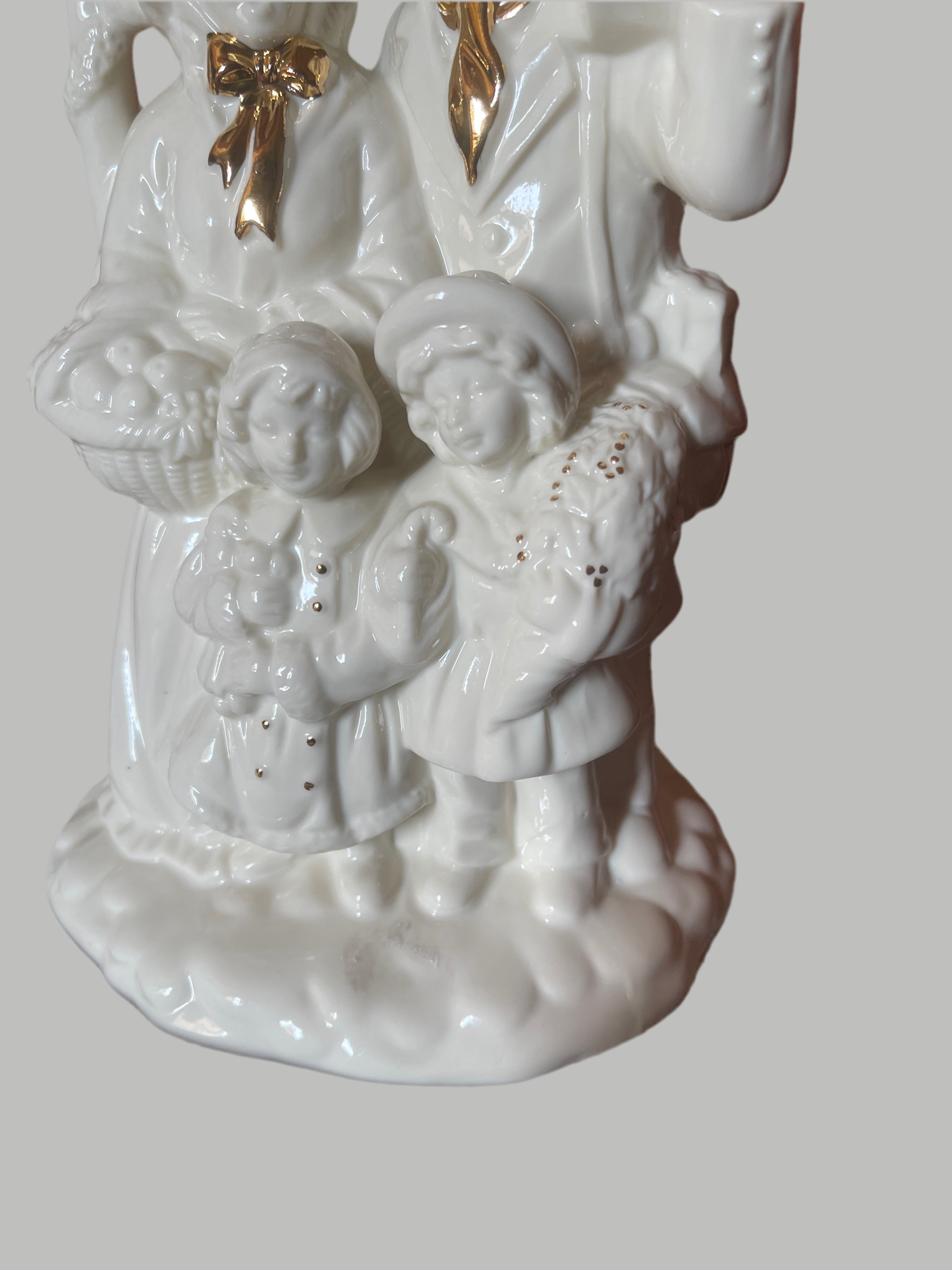 Christmas celebration, family of 4sculpture