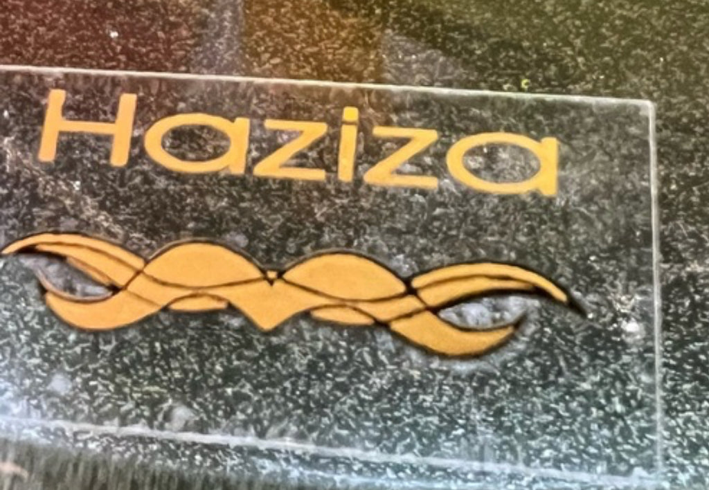 Haziza pedestal with the light in red