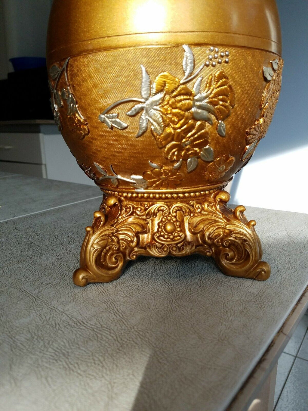 Victorian Rose OK-4202V Decorative Vase Gold